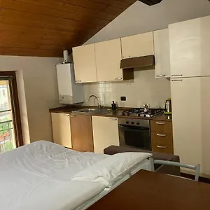 https://downtown-room.it-lombardy.com