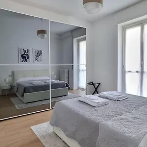 https://claro-apartments-milan.it-lombardy.com