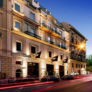 Leon's Place In Отель